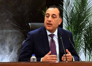 مدبولي يهنئ الرئيس السيسي بمناسبة شهر رمضان