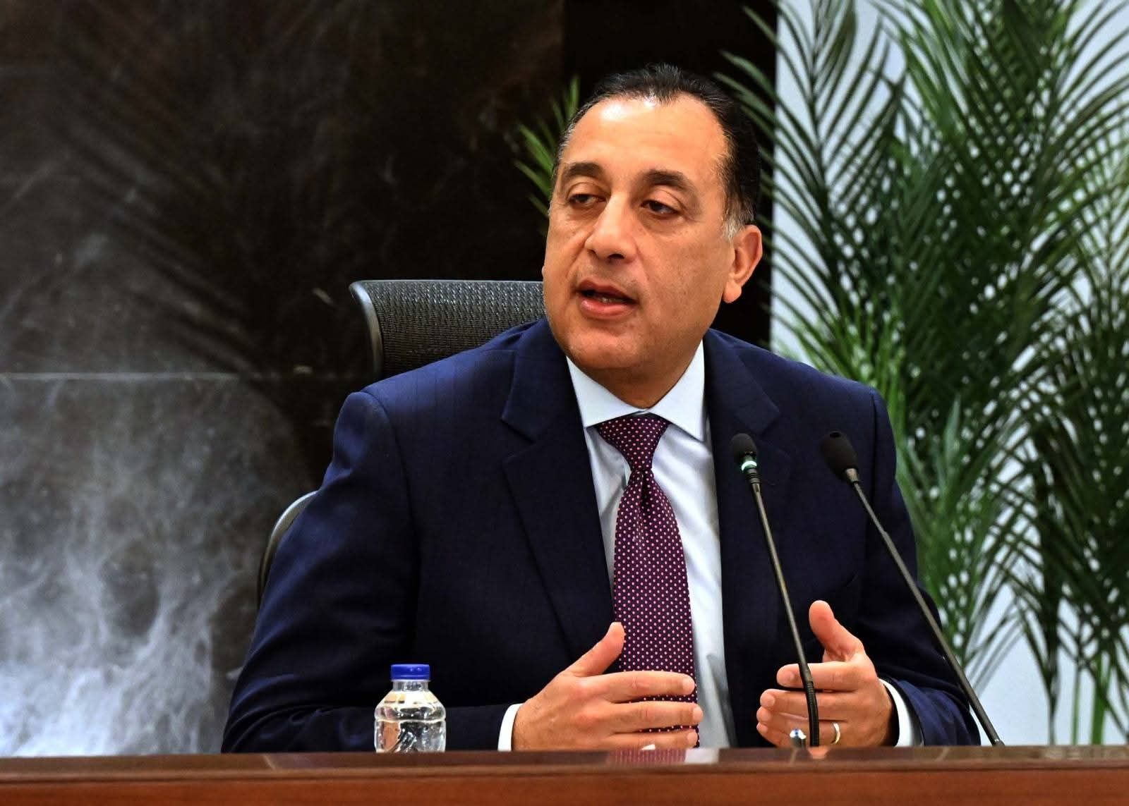 مدبولي يهنئ الرئيس السيسي بمناسبة شهر رمضان