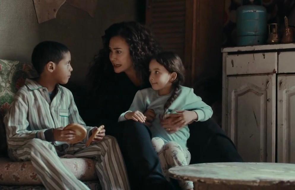 هند صبري تخطو أولى خطواتها بعالم المخدرات في مسلسل منّاعة