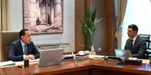 رئيس الوزراء يطلع على خطط التوسع في الصناعات المغذية