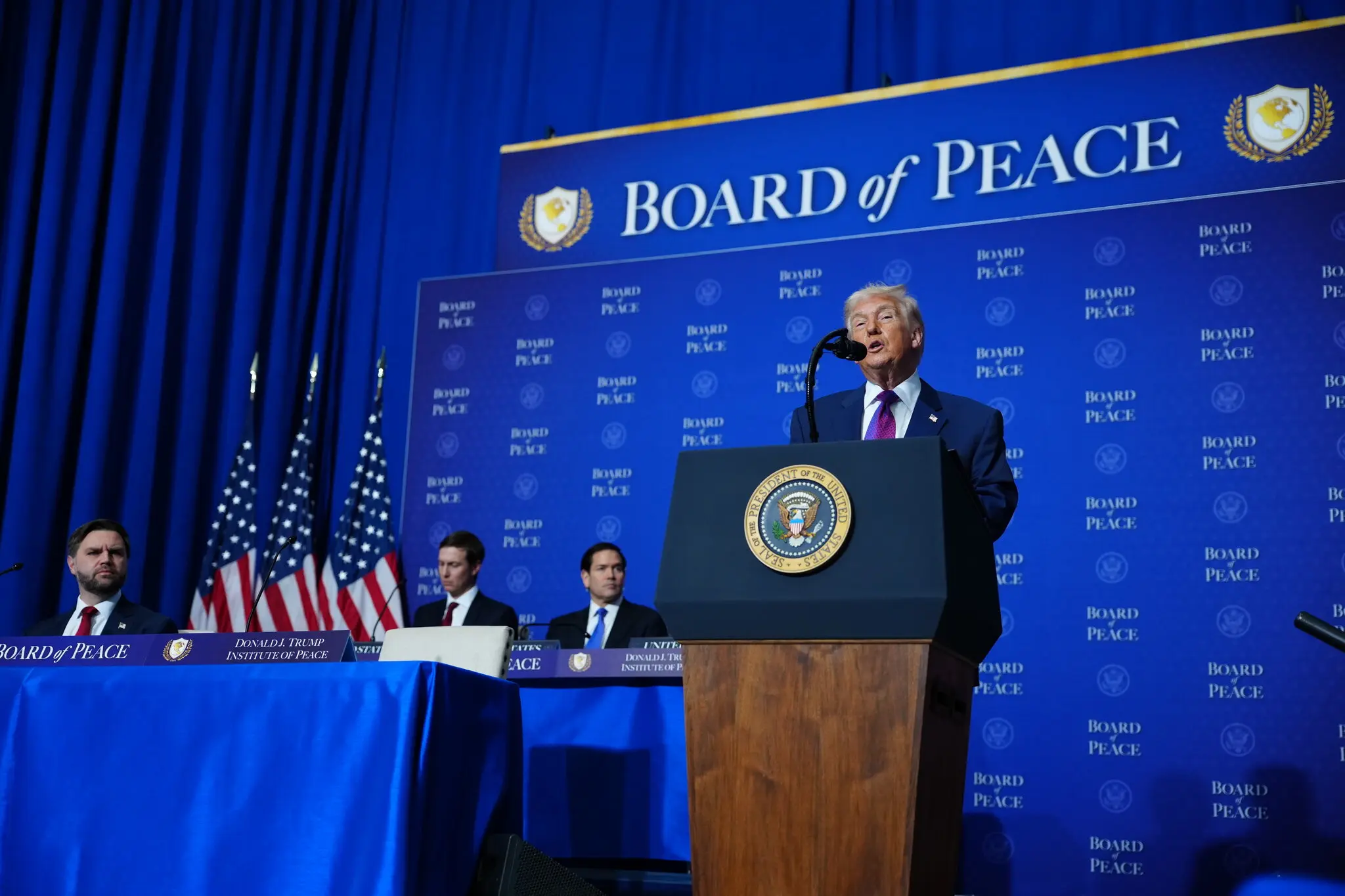 ترامب: مجلس السلام سيقود إعادة إعمار غزة ويجعلها آمنة ومزدهرة