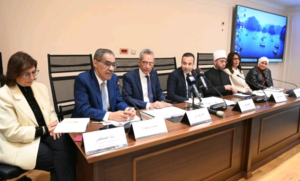 ​مقترح برلماني لتنظيم “محمول المدارس”: إنشاء مراكز استلام وتسليم بدلاً من الحظر النهائي