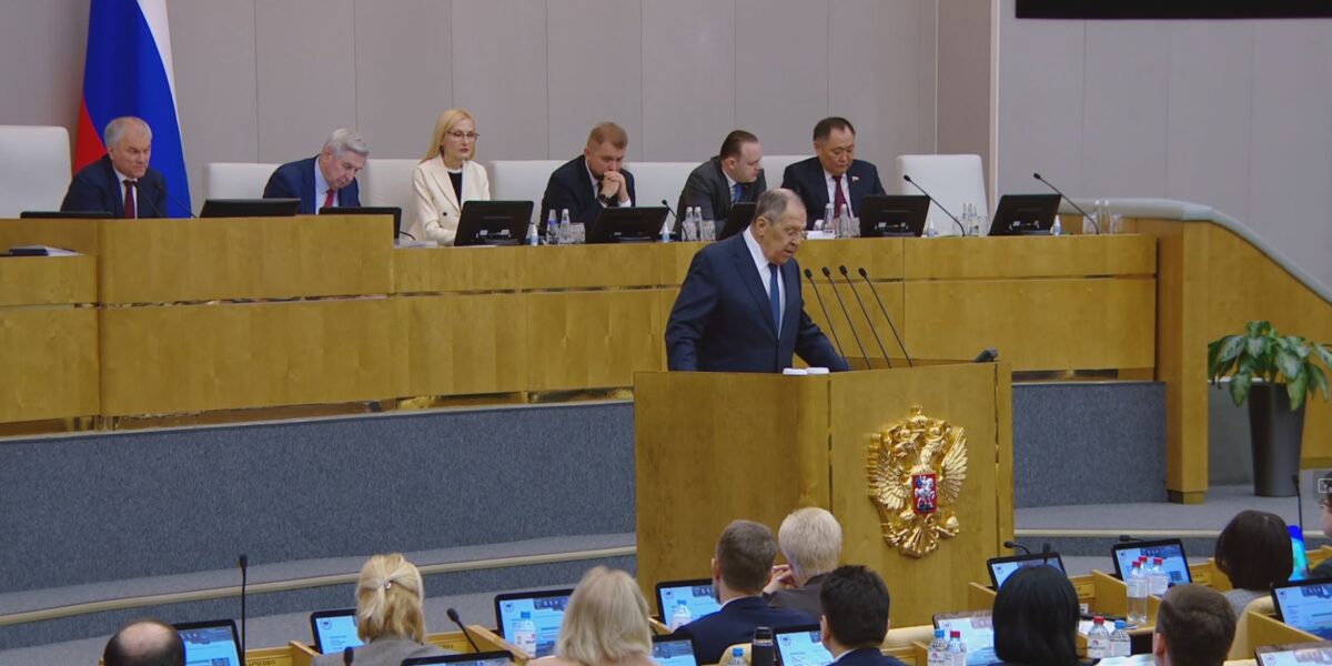 لافروف: أي حل مستدام للأزمة الأوكرانية يتطلب معالجة جذورها