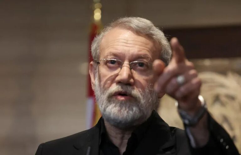 إيران تتوعد وتؤكد استعدادها لحرب طويلة بعد الهجمات الأمريكية والإسرائيلية