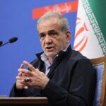 الرئيس الإيراني: طهران لا تقبل لغة القوة والحوار مع واشنطن خطوة للأمام