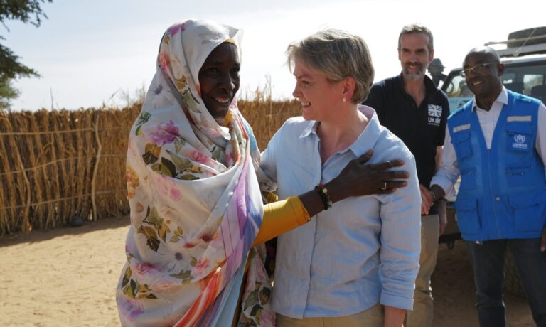 بريطانيا تفرض عقوبات على 6 أفراد متهمين بتغذية الحرب في السودان