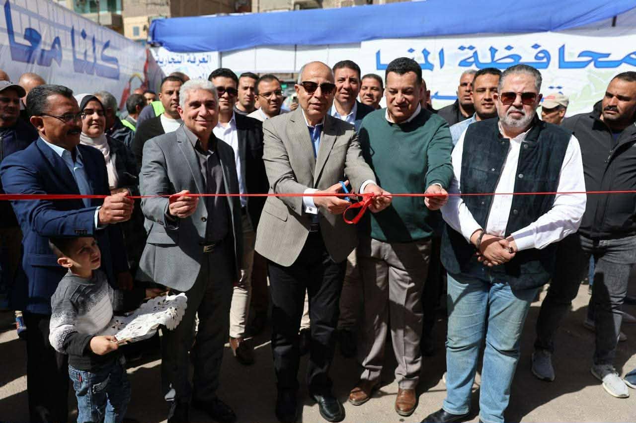 بمشاركة 40 عارضًا وتخفيضات تصل إلى 35%.. محافظ المنيا يفتتح معرض «أهلاً رمضان» بحي غرب المدينة