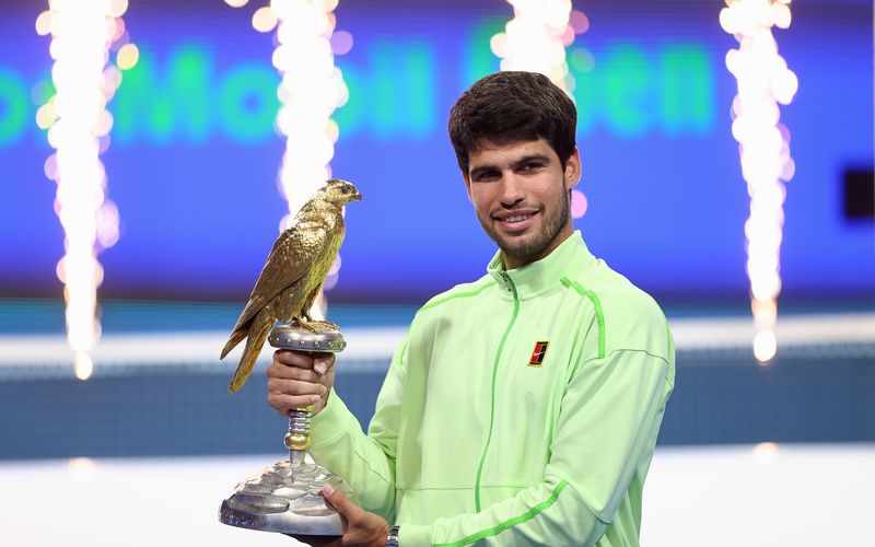 الإسباني كارلوس ألكارز يتوج ببطولة قطر المفتوحة للتنس