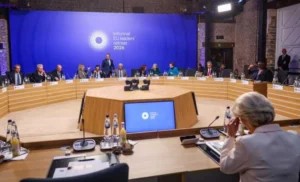 الاتحاد الأوروبي يناقش خطة جديدة لتعزيز الاقتصاد أمام أمريكا والصين