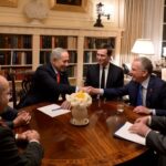 نتنياهو يلتقي مبعوثي ترامب قبل اجتماع البيت الأبيض لبحث مفاوضات إيران