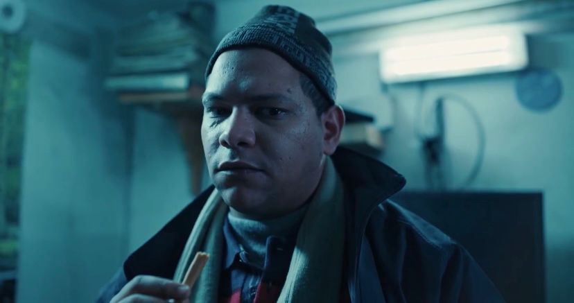 بين البراءة والاستغلال أحمد عبد الحميد يقع في فخ نهى عابدين خلال أحداث مسلسل سوا سوا