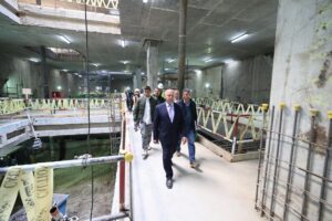 مترو الخط الرابع..«الوزير» يؤكد أولوية السلامة بعد هبوط محدود بمحطة الملك الصالح