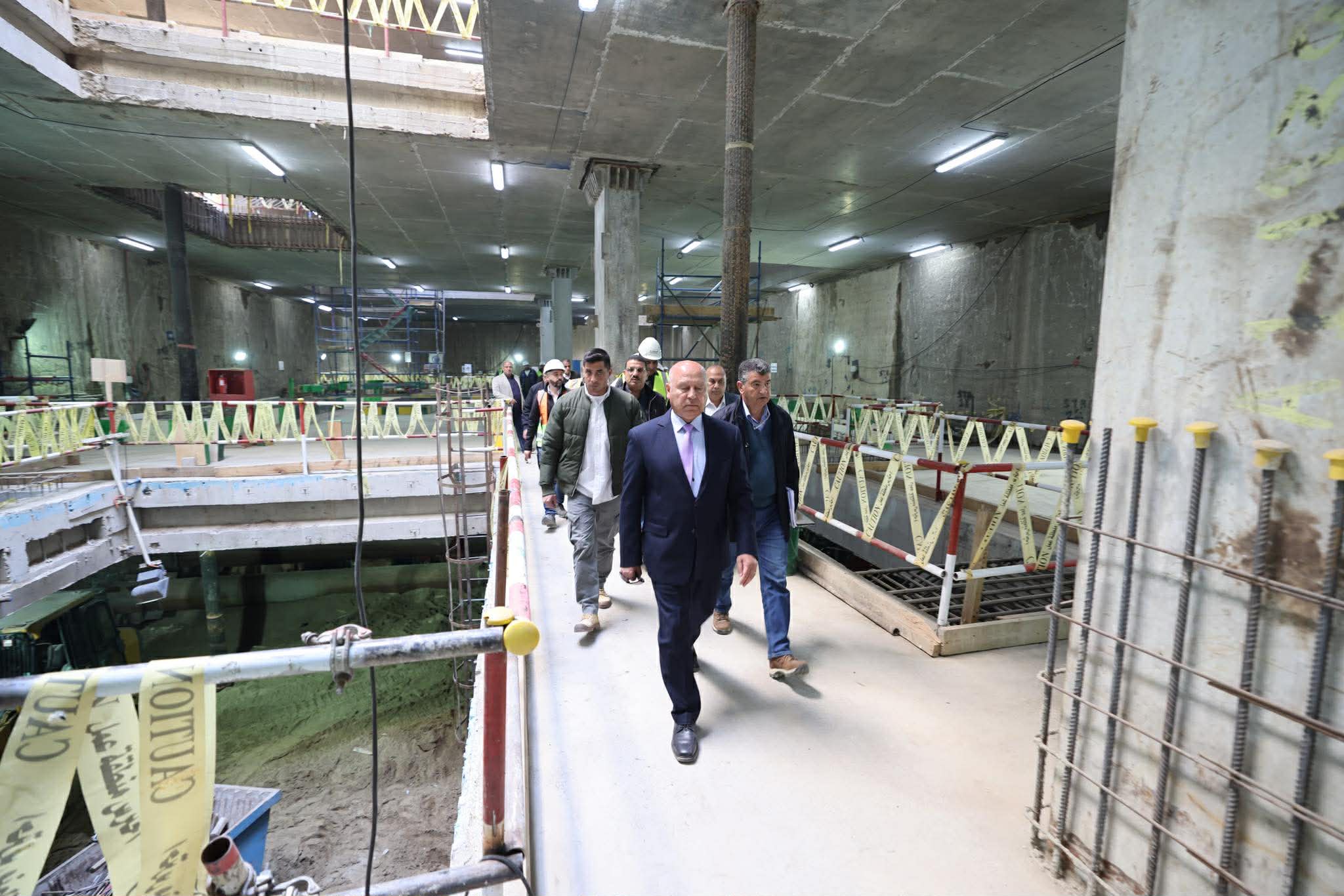 مترو الخط الرابع..«الوزير» يؤكد أولوية السلامة بعد هبوط محدود بمحطة الملك الصالح