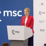 «كالاس» تحذر من استراتيجية روسيا التفاوضية مقابل الحرب في أوكرانيا