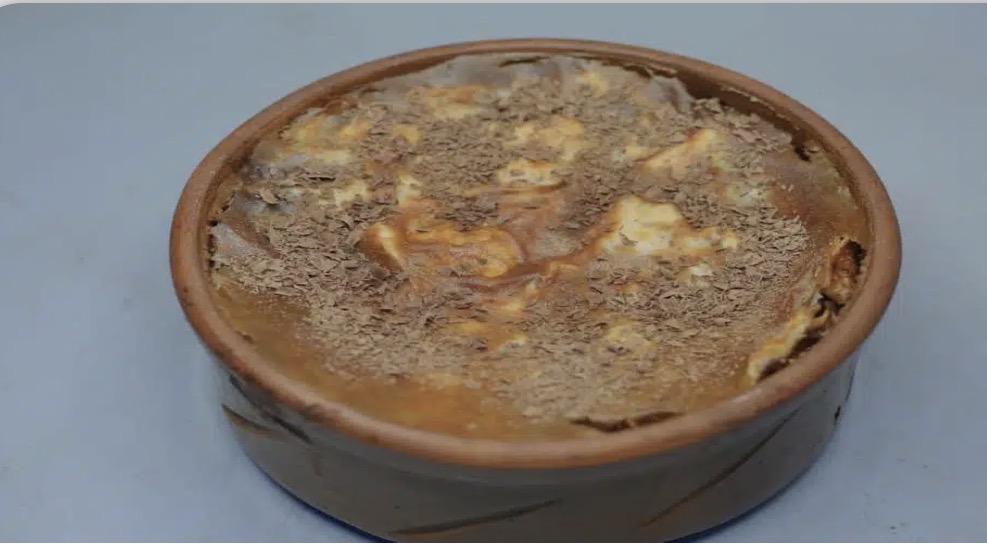 أم علي بالكريمة والشوكولاتة بطريقة سهلة ومغذية