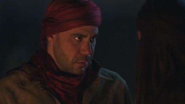 محمد عادل إمام يرفض تجارة المخدرات في الحلقة التاسعة من” الكينج”