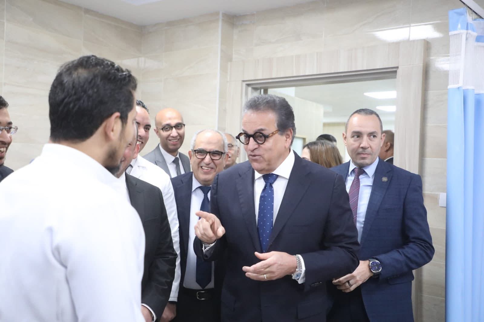 الصحة:الوزير يفتتح وحدة السكتة الدماغية الشاملة بمستشفى العاصمة الجديدة