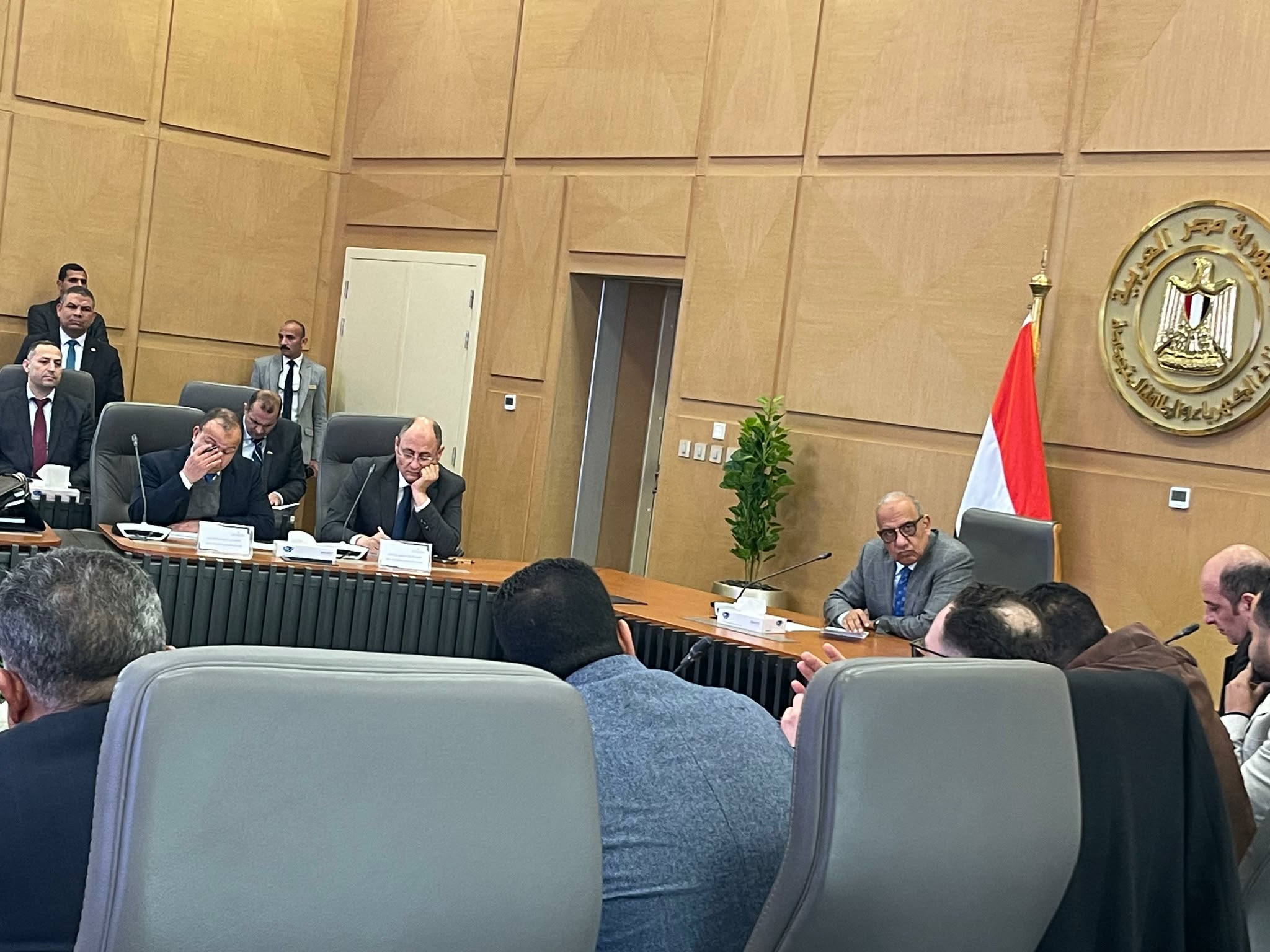 وزير الكهرباء: لا انقطاعات للتيار الكهربائي خلال صيف 2026