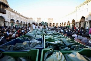 «بيت الزكاة والصدقات» يوزّع 70 ألف وجبة في الأسبوع الأول من رمضان