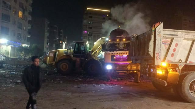 محافظة الجيزة: رفع ٢٧٠٠ طن مخلفات من العمرانية والوراق