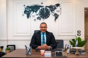 عمرو عثمان: قرار وزارة الاستثمار بتنظيم فئات السماسرة العقاريين ينهي العشوائية ويحمي المستثمرين