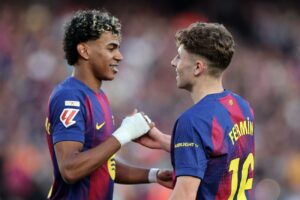 برشلونة يواجه فياريال على كامب نو في صدام حاسم على صدارة الدوري الإسباني