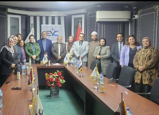 من الأسرة يُصنع المستقبل.. مجلس الشباب المصري يدعو لتمكين الأسرة وحماية الأبناء