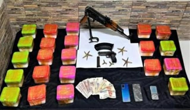 مقتل 5  عناصر جنائية في تبادل إطلاق النيران مع قوات الشرطة بأسيوط