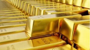 عيار 21 يقترب من 7000 جنيه مع صعود الذهب عالميًا