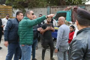 جولة مفاجئة لمحافظ الجيزة لرصد الإشغالات وبؤر المخلفات بأحياء جنوب الجيزة والعمرانية والدقي