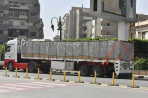 استلام 950 كرتونة مواد غذائية تمهيدًا لتوزيعها قبل رمضان في أسيوط