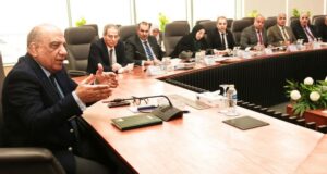وزير الكهرباء يجتمع بشركات التوزيع لمراجعة خطط تأمين التغذية واستقرار التيار