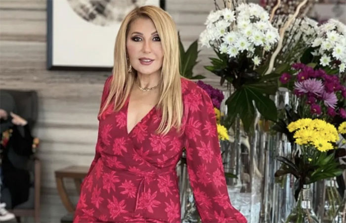 بفستان أحمر..نادية الجندي تهنئ جمهورها بـ “عيد الحب”