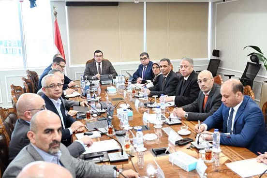 وزير الإسكان يبحث مع “سيتي إيدج” تطوير وتشغيل الشواطئ بالعلمين الجديدة