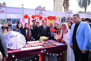 جامعة القاهرة تستقبل طلابها باحتفالية كبرى إيذانًا ببدء الفصل الدراسي الثاني