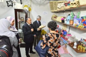 محافظ أسيوط يستعرض تجربة “بازار كيان” أمام وفد الاتحاد الأوروبي