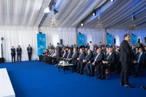 مصر للطيران تحتفل بانضمام أول طائرة من طراز الايرباص A350-900 لأسطول الناقل الوطني