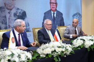 العرابي والبارودي يوقعان برتوكول تعاون لدعم الإسكان التعاوني والتنمية العمرانية في أفريقيا وآسيا