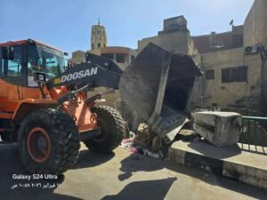 الجيزة: رفع الكتل الخرسانية وفتح سلم مشاه مدينة النور بالهرم