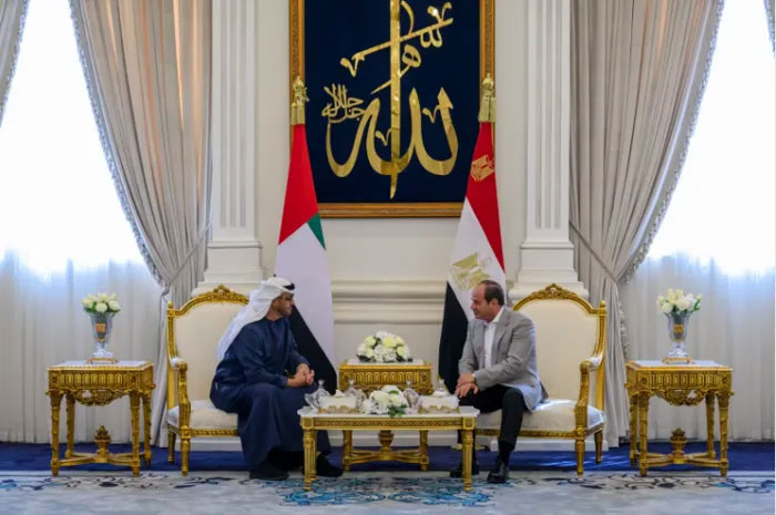 الرئيس السيسي يتوجه إلى الإمارات للقاء الشيخ محمد بن زايد