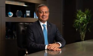 رئيس مصرف أبوظبي الإسلامي مصر: نخطط إطلاق الموبايل بنكنج بتكلفة مليار جنيه