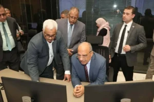 محمود عصمت يتفقد المركز القومي للتحكم في الطاقة ويتابع سير العمل وجودة التغذية الكهربائية خلال رمضان