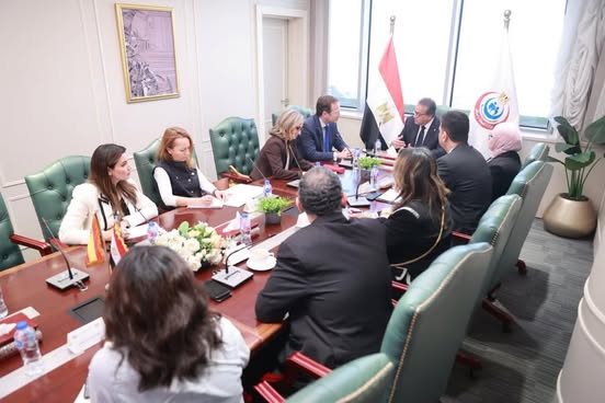 وزير الصحة يستقبل السفير الإسباني لتعزيز التعاون الصحي