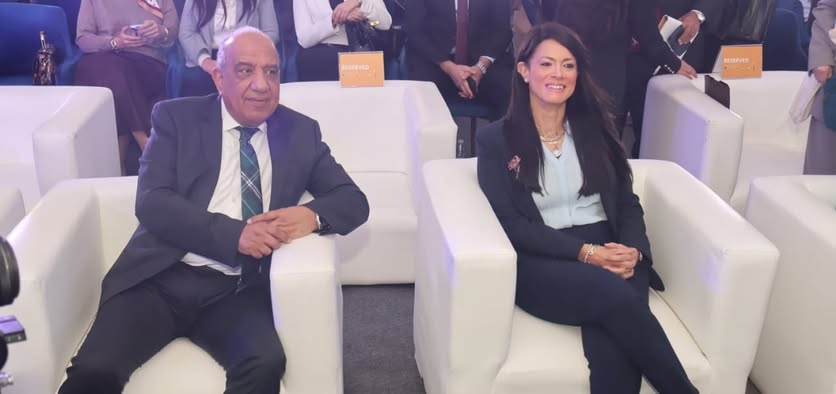 محمود عصمت: مشاريع الربط الكهربائي والشراكة الأوروبية ستعزز القدرة على تحقيق الأهداف الاستراتيجية المشتركة