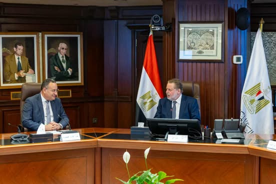 محافظ البنك المركزي يلتقي وزير التعليم العالي لبحث التعاون المشترك