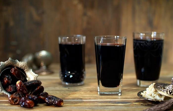 العرقسوس في رمضان.. فوائد محتملة ومخاطر خفية