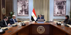 رئيس الوزراء يطلع على الموقف التنفيذي لمشروعات المجتمعات العمرانية