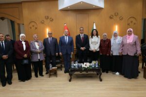 محافظ الجيزة يتبادل تهنئة بعيد الفطر مع المواطنين وعدد من القيادات