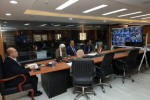 نائب محافظ الجيزة يجتمع بمسؤولي مبادرة “حياة كريمة” في وزارة التنمية