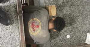 بعد استغاثة على السوشيال ميديا.. إنقاذ شخص احتجز داخل مصعد مصنع بالقطامية ونقله للمستشفى